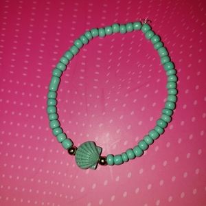 Sea shell bracelet
